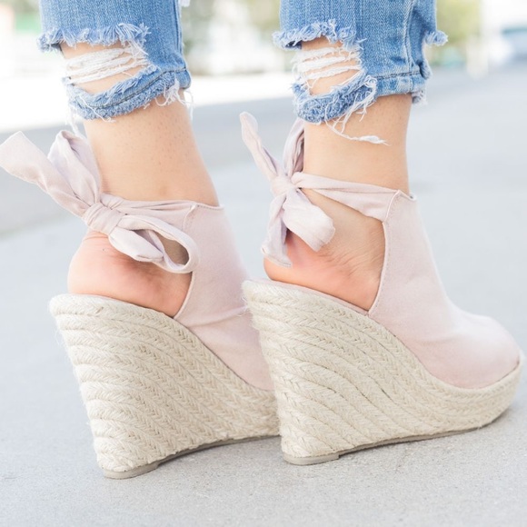 Sample size 10.Taupe espadrille wedges - Picture 2 of 4